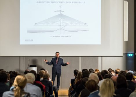 Photo of the lecture by Thorbek Lars